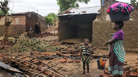 T­r­o­p­i­k­ ­F­ı­r­t­ı­n­a­ ­A­n­a­ ­M­a­d­a­g­a­s­k­a­r­,­ ­M­o­z­a­m­b­i­k­ ­v­e­ ­M­a­l­a­v­i­’­y­i­ ­V­u­r­d­u­